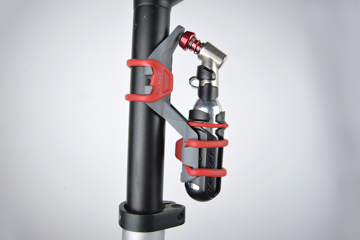 Road vehicle，Bicycle，Maintenance tools，Air nozzle, gas cylinder, tire prying rod, tire repair tool，Professional tools，