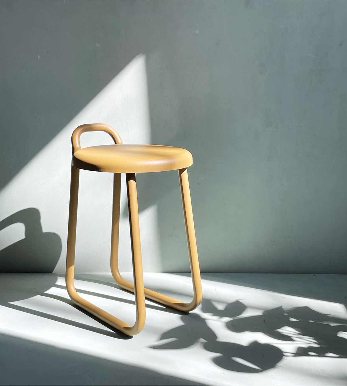 On Meridio，stool，Table，furniture，