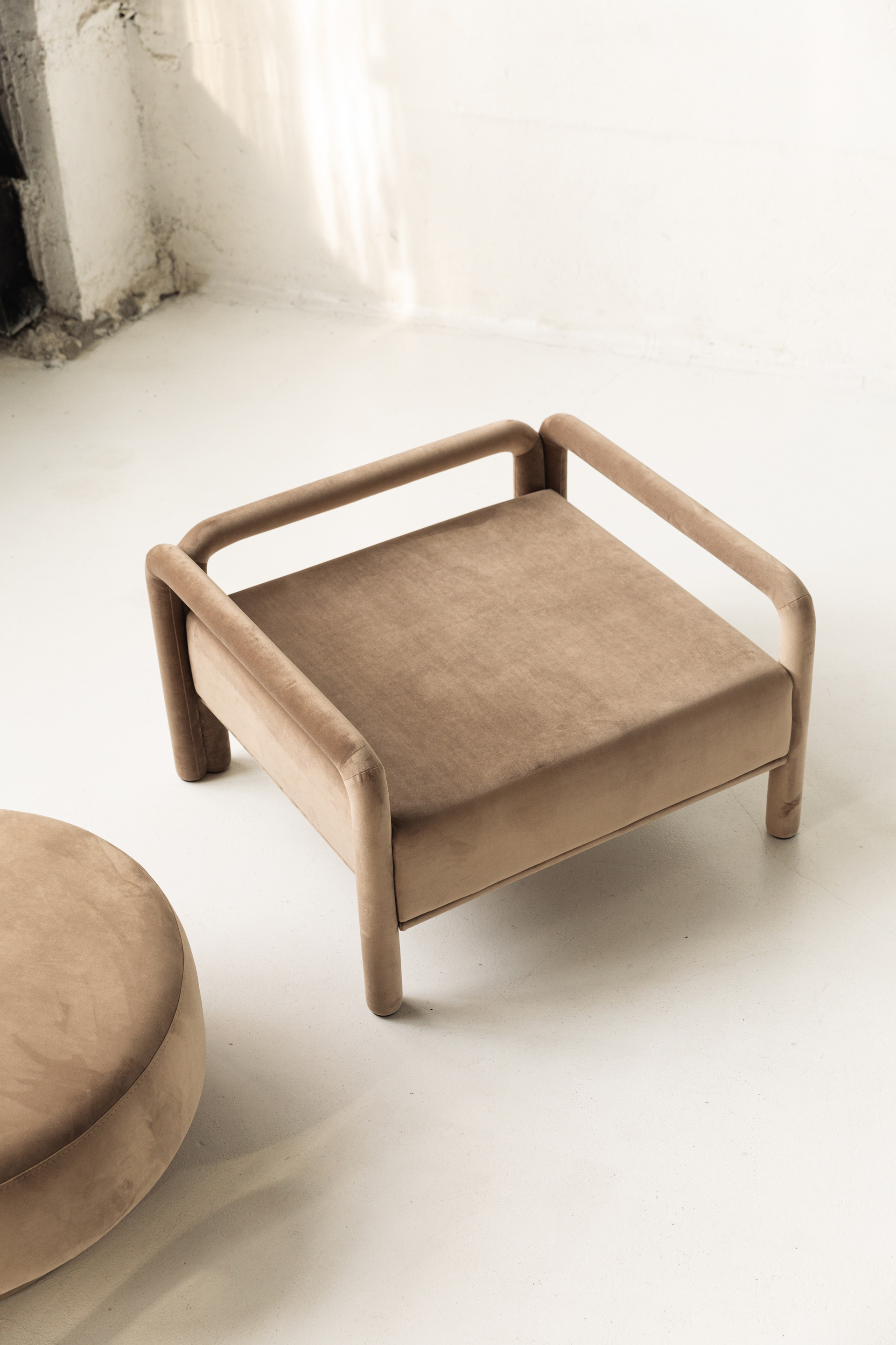 furniture，sofa，Armchair，Prowling Lounge，Lurking Pouf，