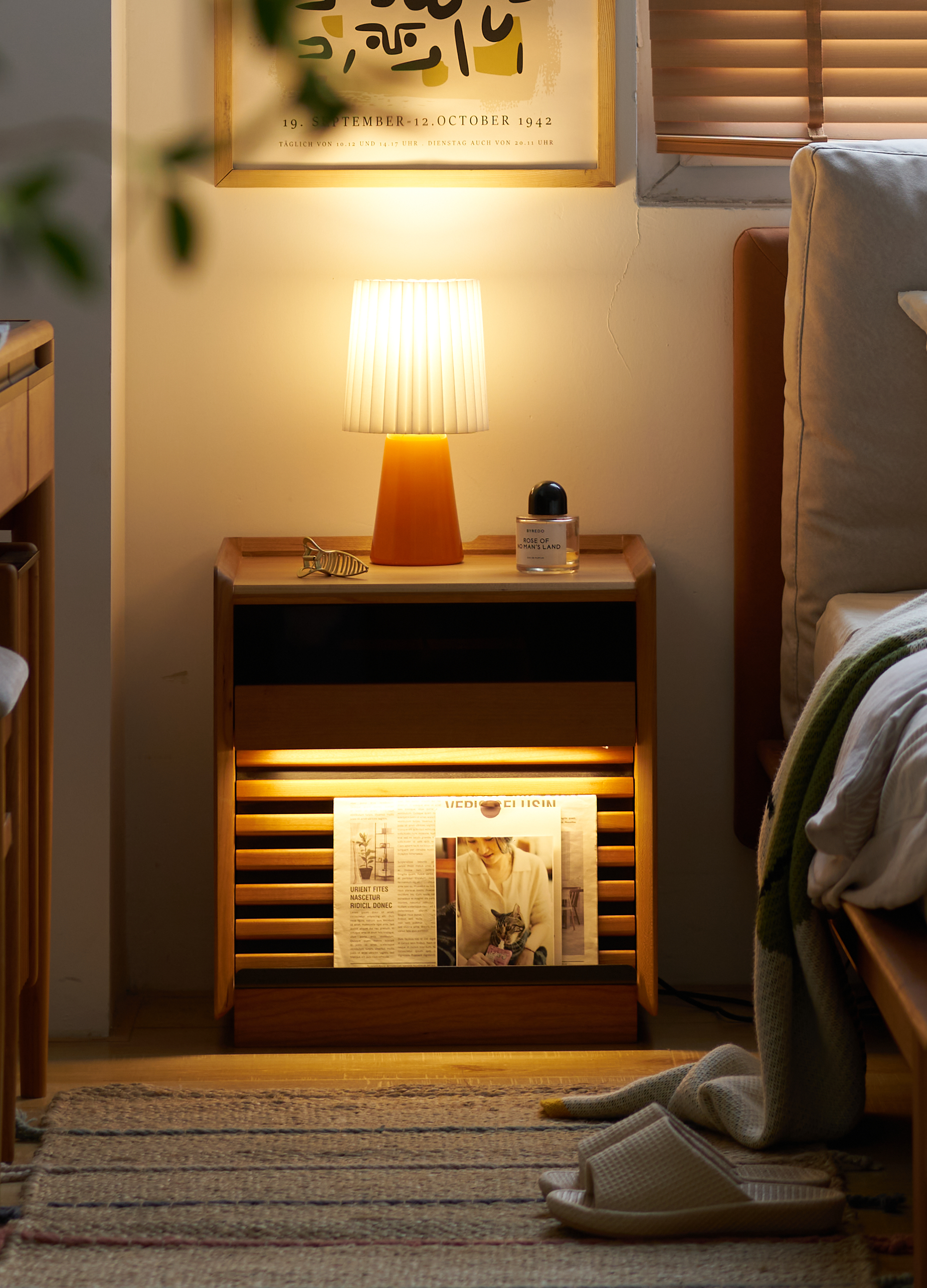 Solid wood furniture，furniture design ，product design，bedside cupboard，