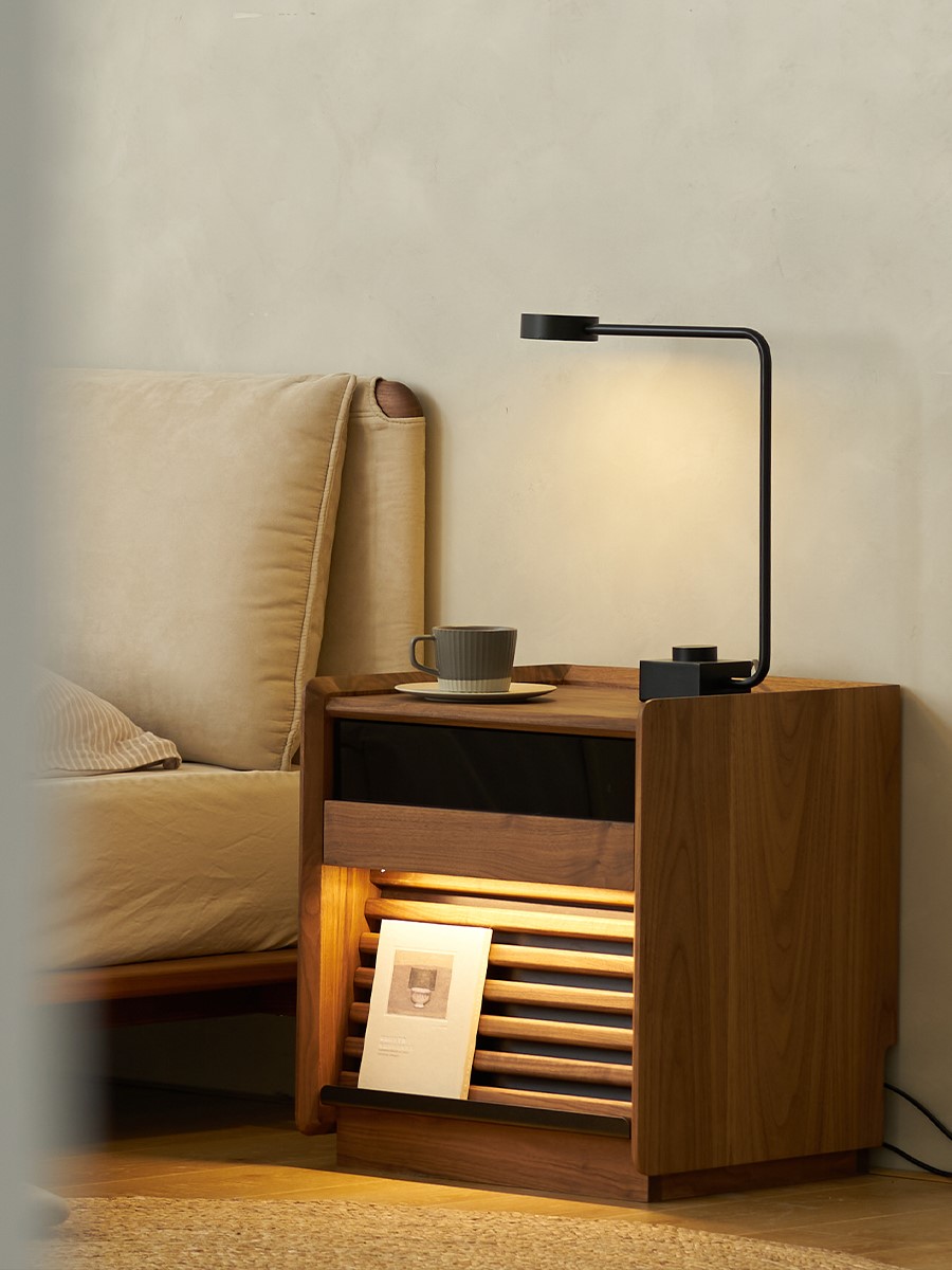 Solid wood furniture，furniture design ，product design，bedside cupboard，