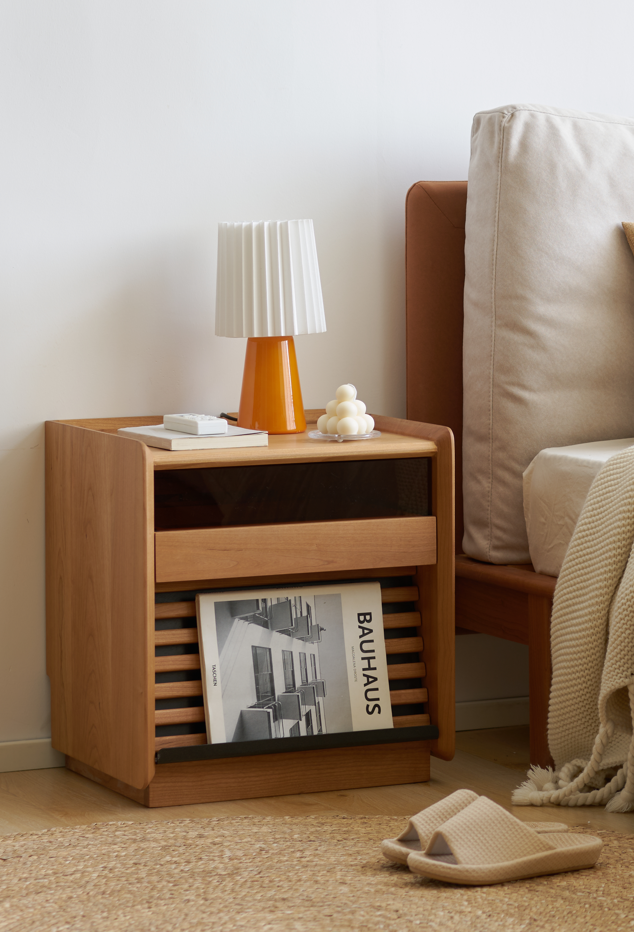 Solid wood furniture，furniture design ，product design，bedside cupboard，