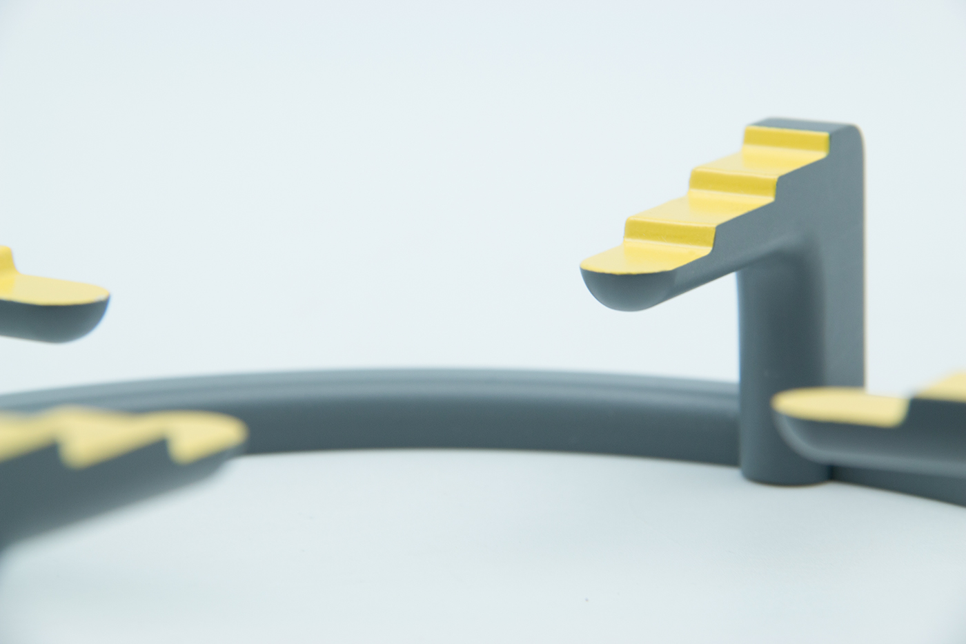 Test temperature，spoon，lid，Pot rack，yellow，Receive，Chopping board，Cut hand，kitchen knife，