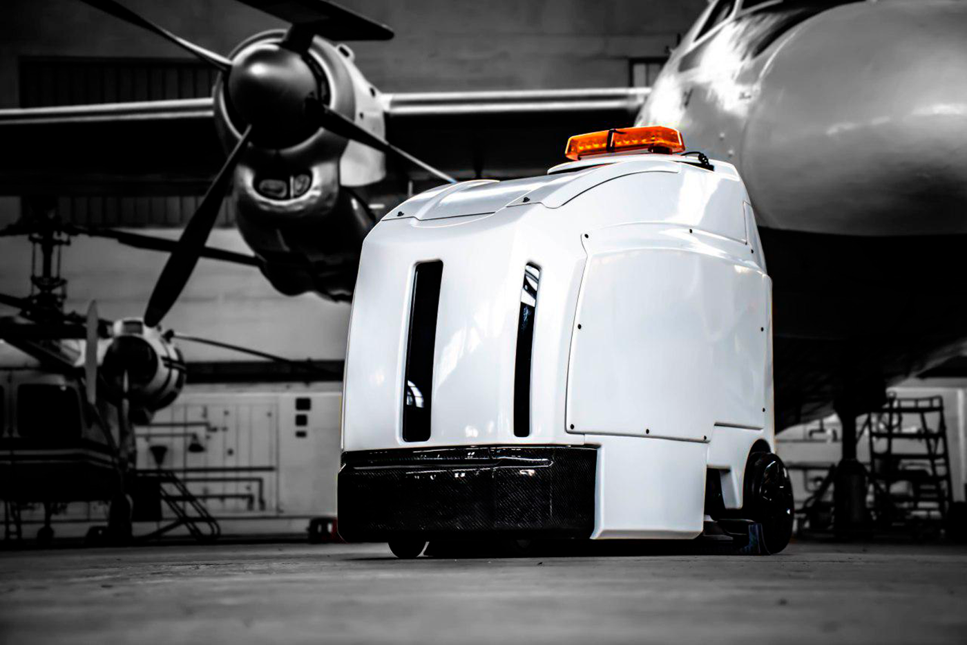 Heavy Cleaner，fully automatic，Floor cleaning robot，Dynamic Division，Product as a service，