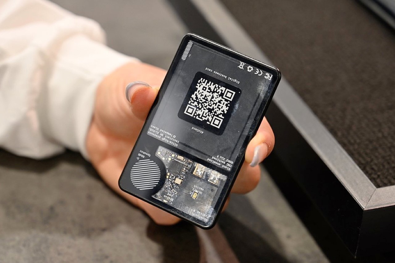AirCard，Device Tracking，fashion，apple，Slender，
