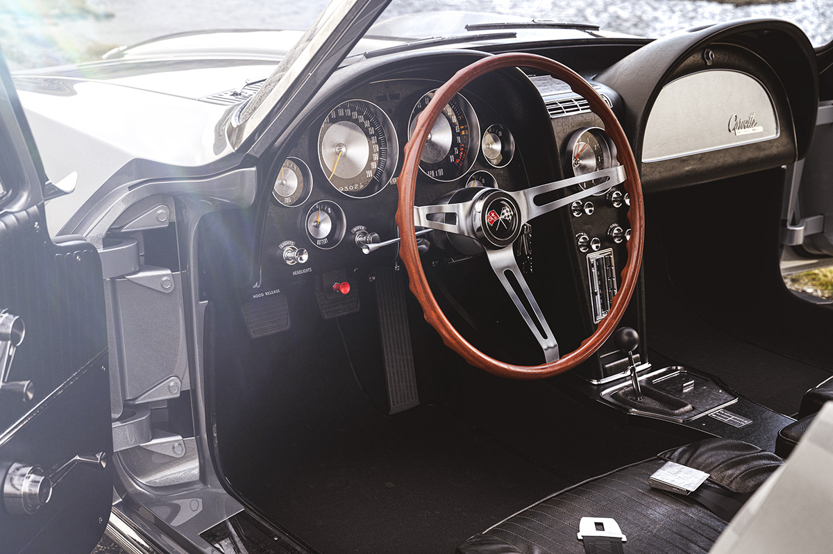 automobile，vehicle，Snow，Corvette Stingray，C2 1963，