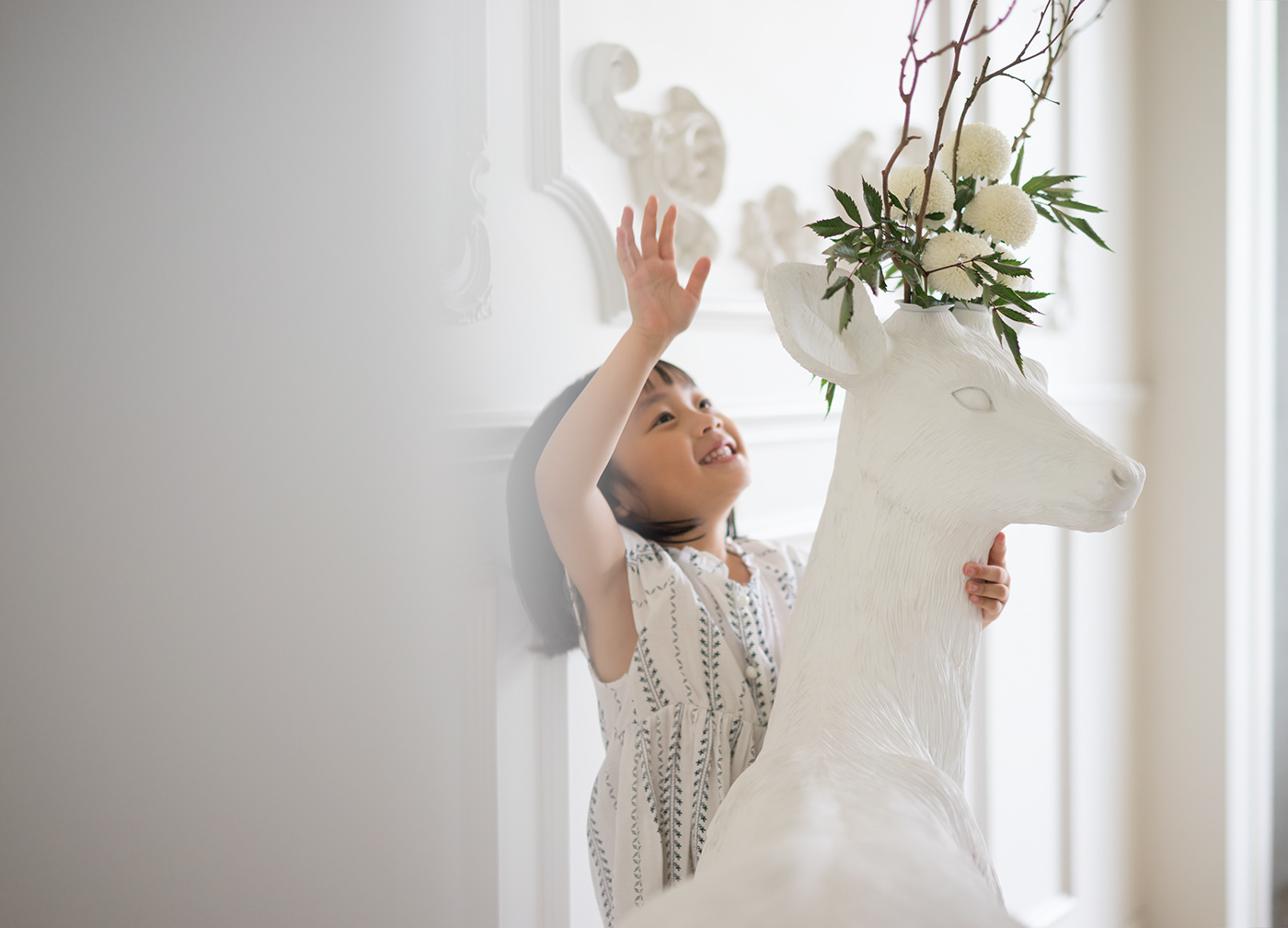 product design，white，deer，vase，Interior design，