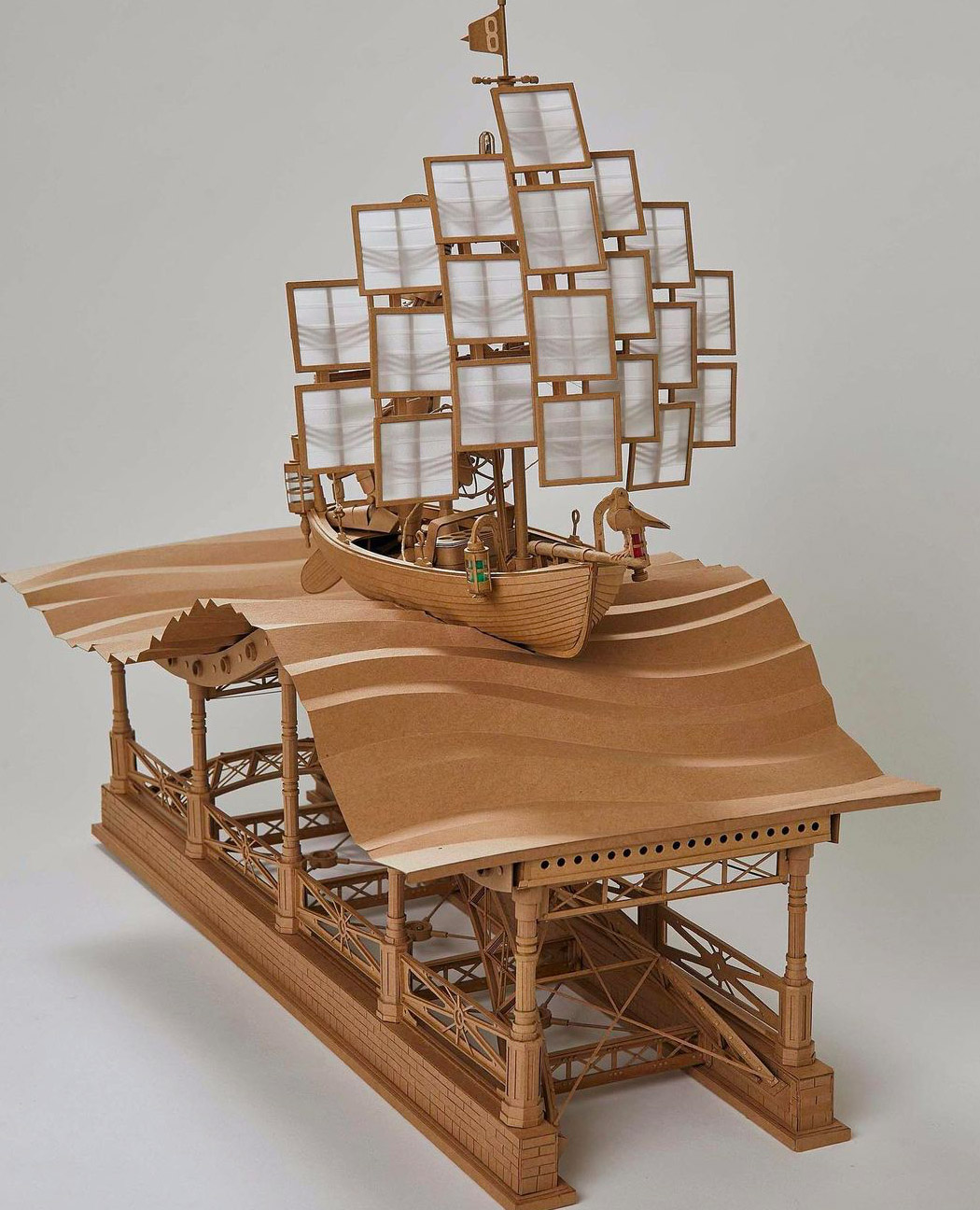 Sculpture，cardboard，Greg Olijnyk，science fiction，Futurism，