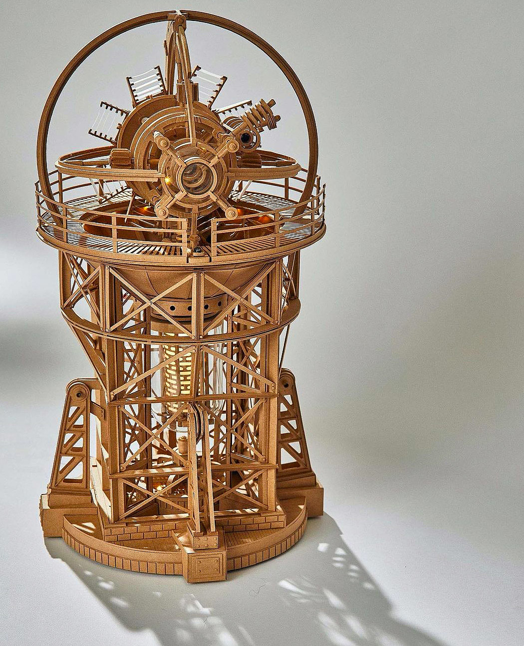 Sculpture，cardboard，Greg Olijnyk，science fiction，Futurism，