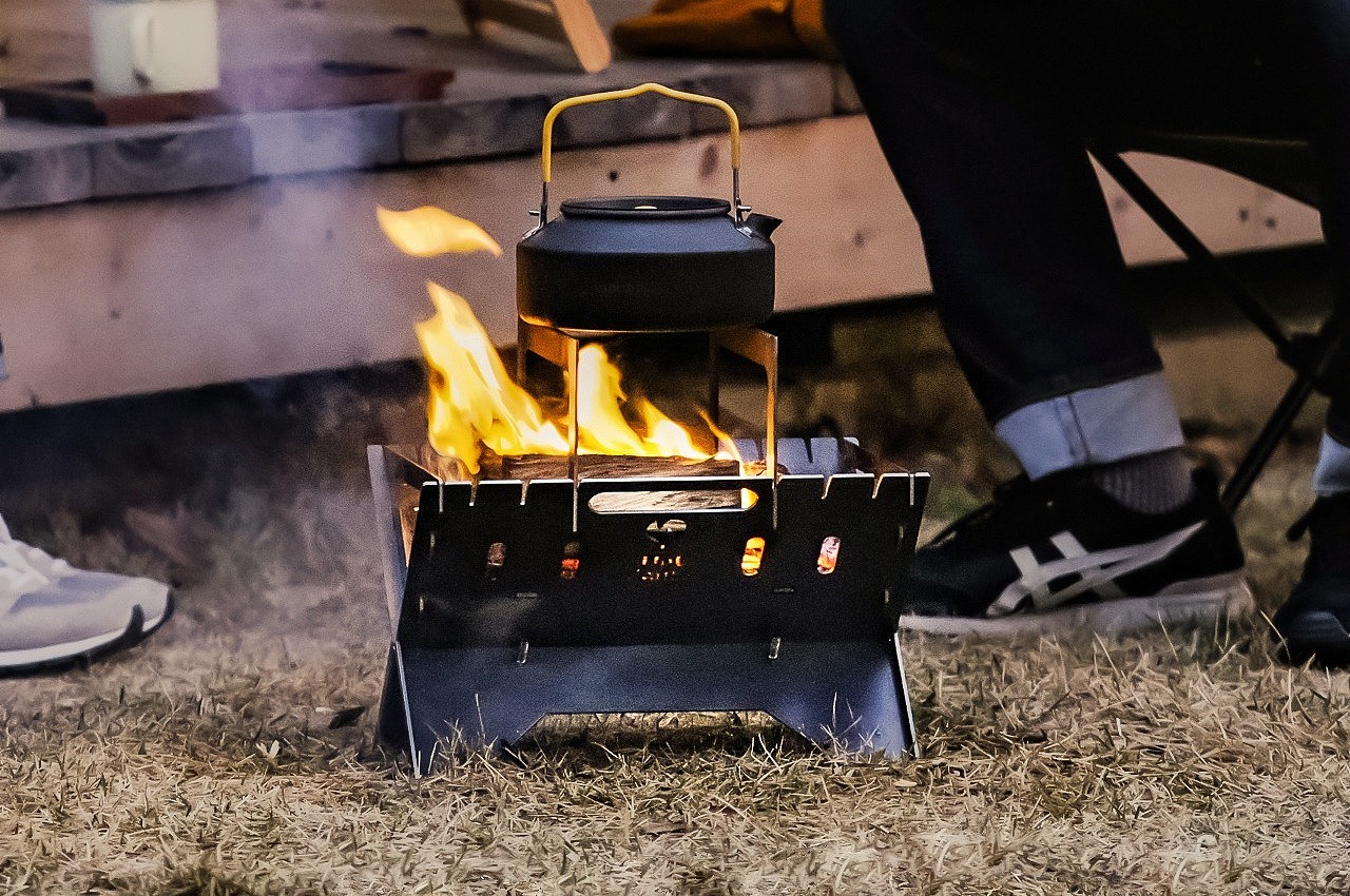 bonfire，camping，Simple，combination，