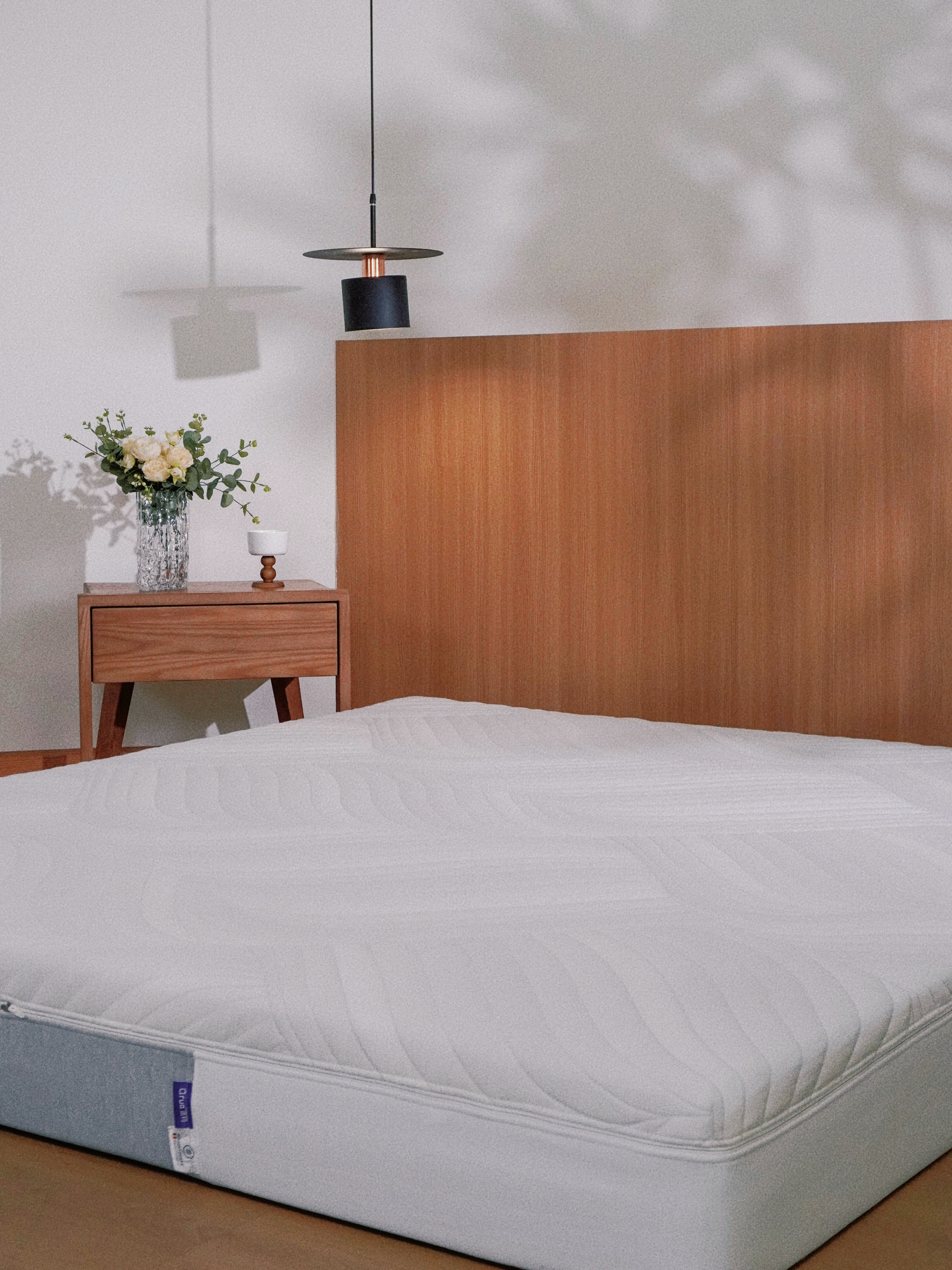 Mesh Breathable，soft and hard just right，Advanced wave texture，Beckat knitted jacquard fabric，Removable washable fabric layer，Soft support, comfortable wrap，As if floating on the surface of the comfortable sleep, one second to open the silent sleep，