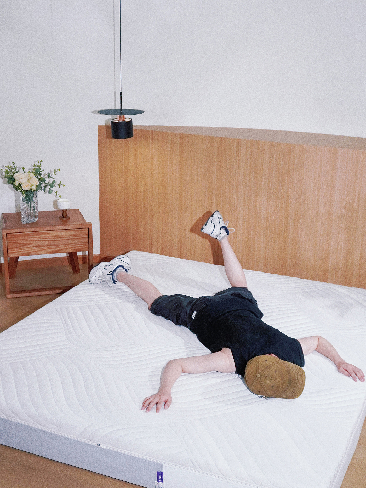 Mesh Breathable，soft and hard just right，Advanced wave texture，Beckat knitted jacquard fabric，Removable washable fabric layer，Soft support, comfortable wrap，As if floating on the surface of the comfortable sleep, one second to open the silent sleep，