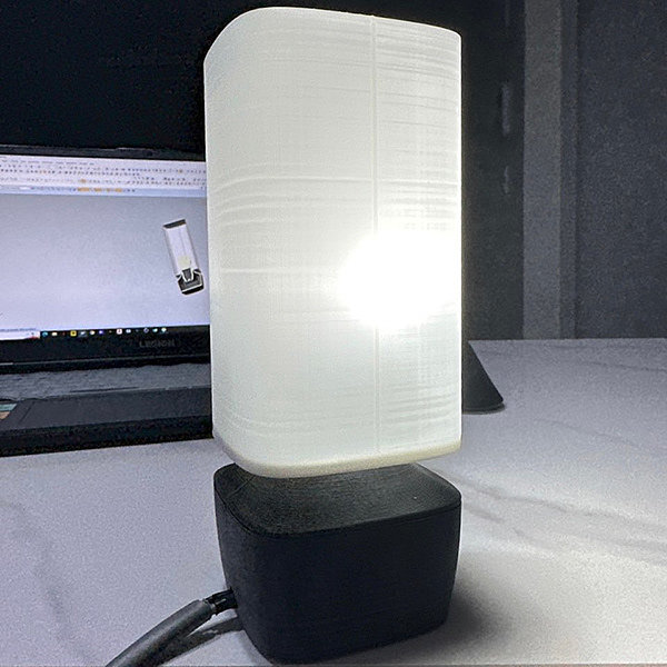 Desk lamp，environment protection，sustainable，reduce consumption，