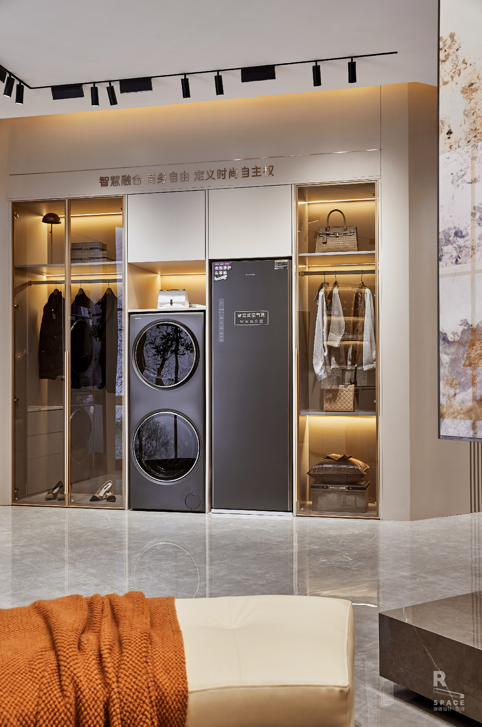 space design ，Red design，Red design · space，Commercial space design，