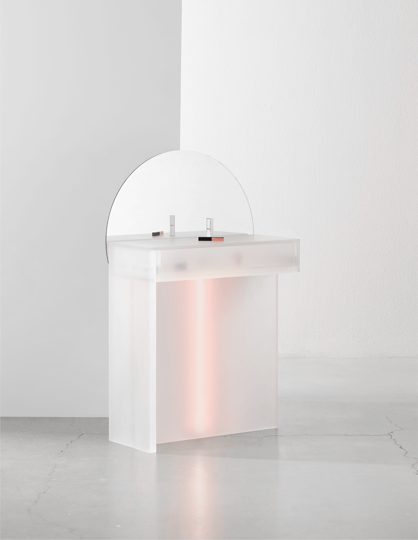 Second White，Ocean White，graphic design ，Exhibition design，