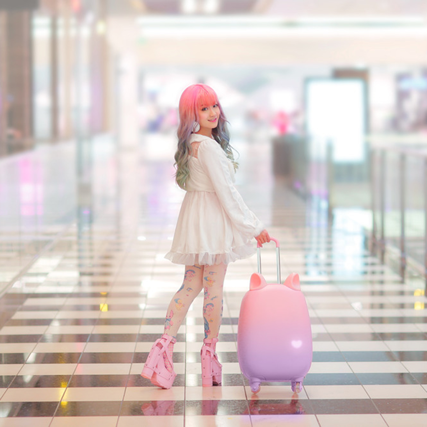 Fashion Travel，Consumer Retail，