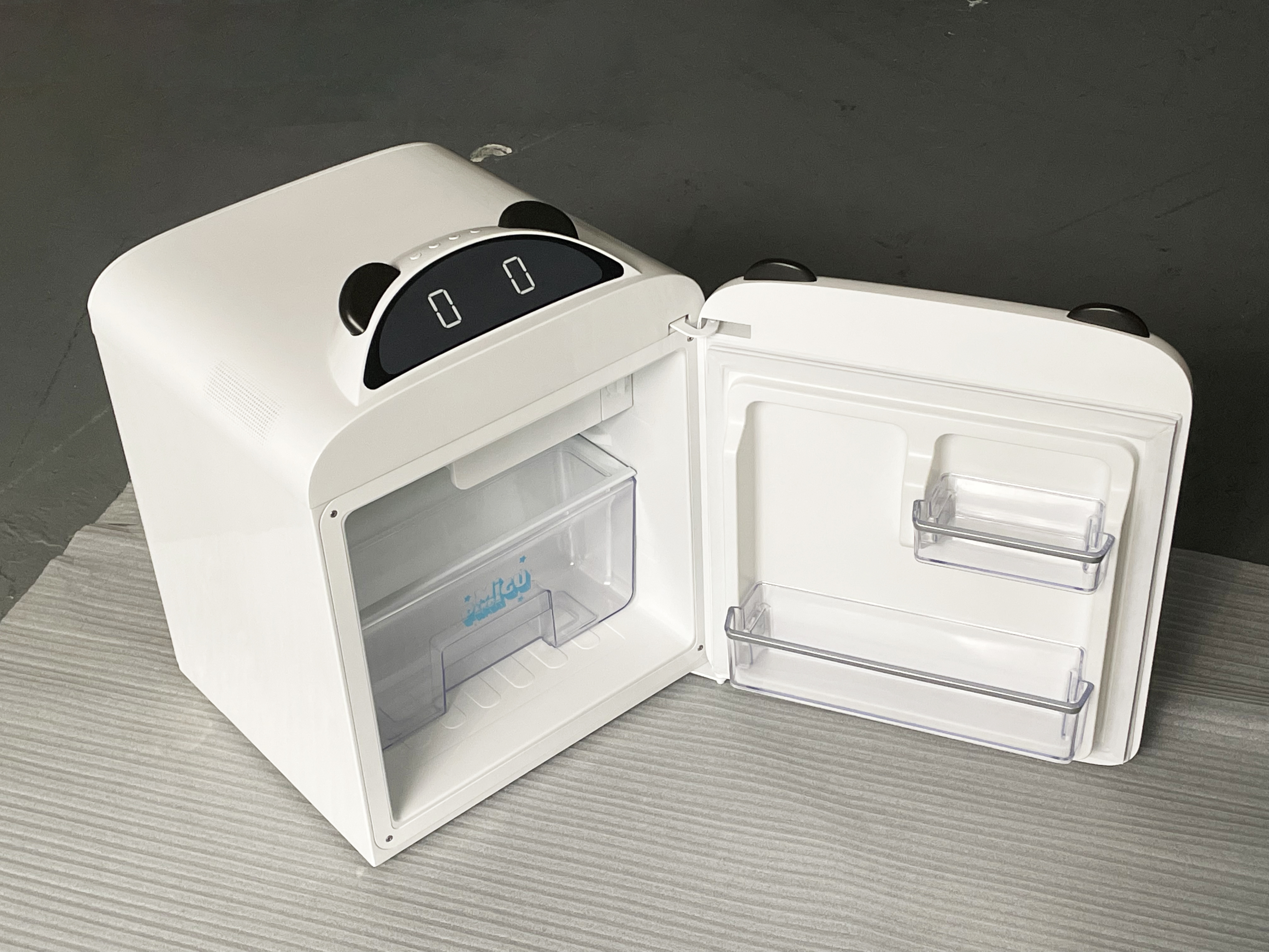 Smart appliances，industrial design，product design，IP perimeter，Refrigerator design，