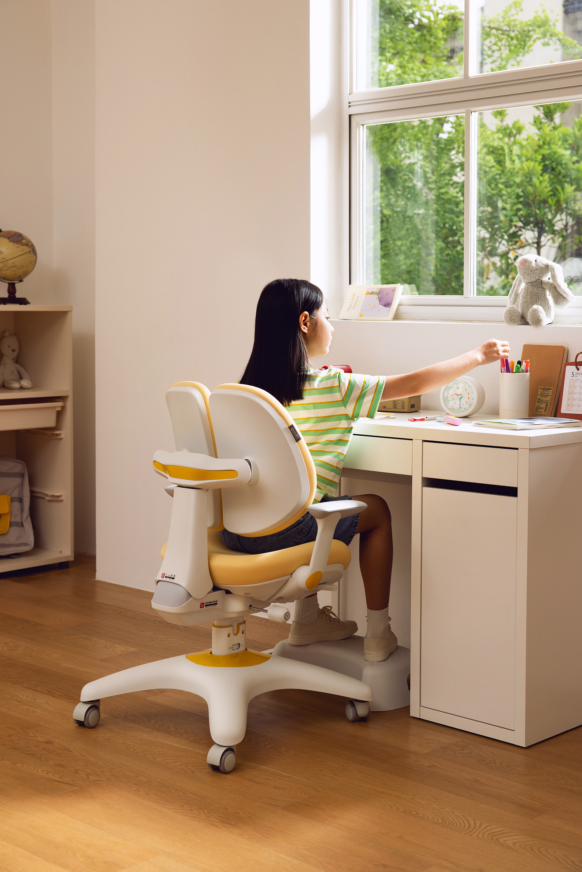 Study chair，Adaptive back chasing，infinite regulation，Small Throne，Office chair，Infant child，Home，