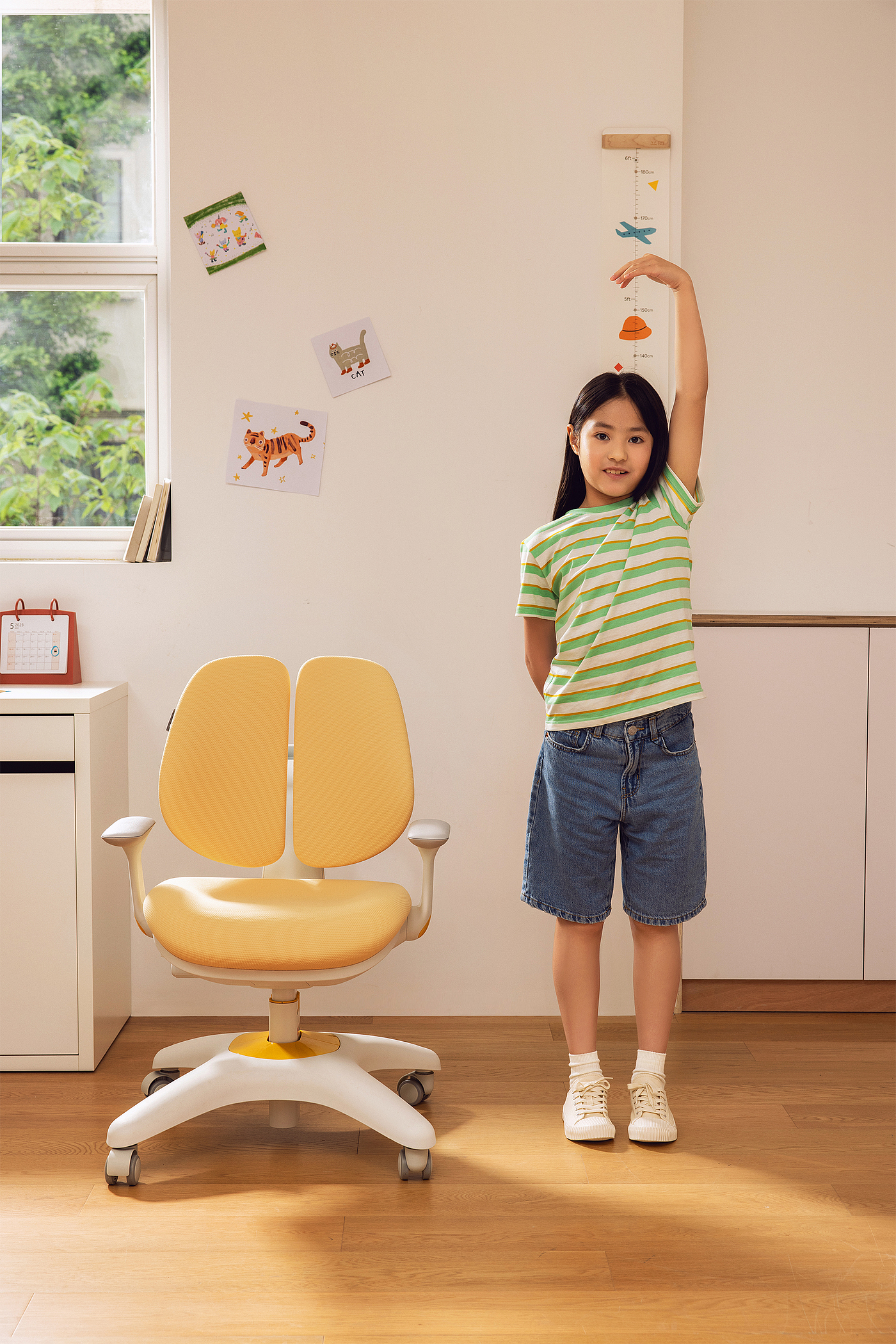Study chair，Adaptive back chasing，infinite regulation，Small Throne，Office chair，Infant child，Home，