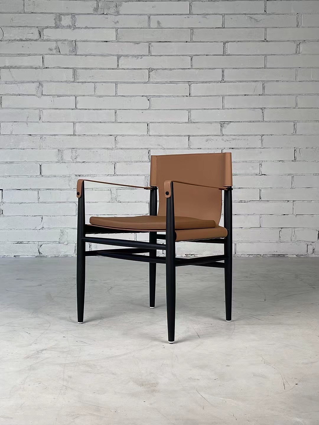 Solid wood，