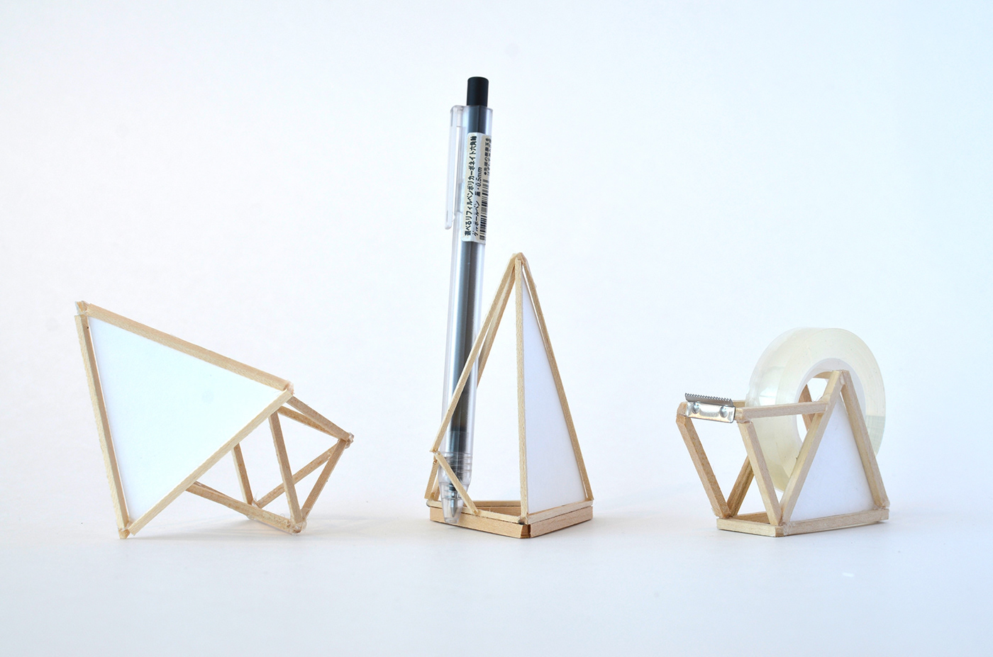 Tregou，triangle，wooden ，Desktop artifact，