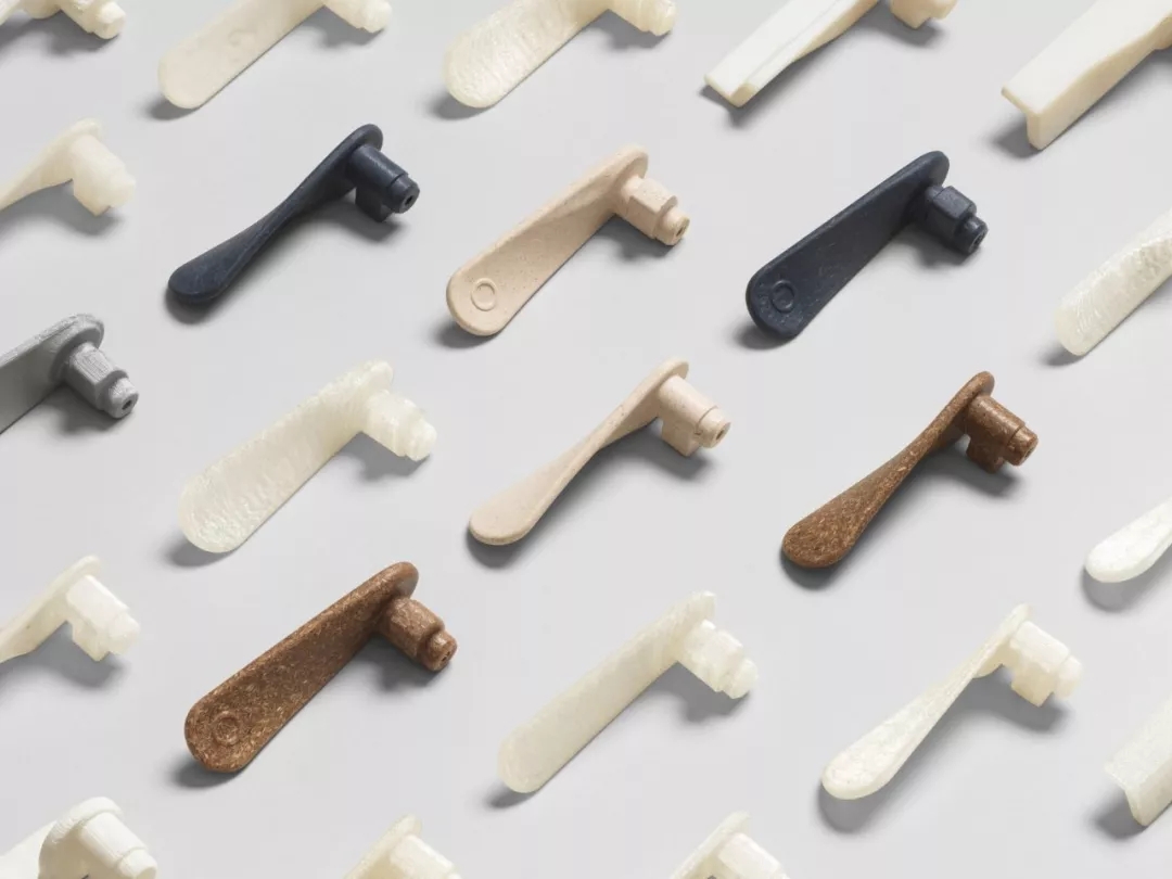 ♪ Ooh ♪，Coca Cola，Adidas，Reuse，Water bottle，