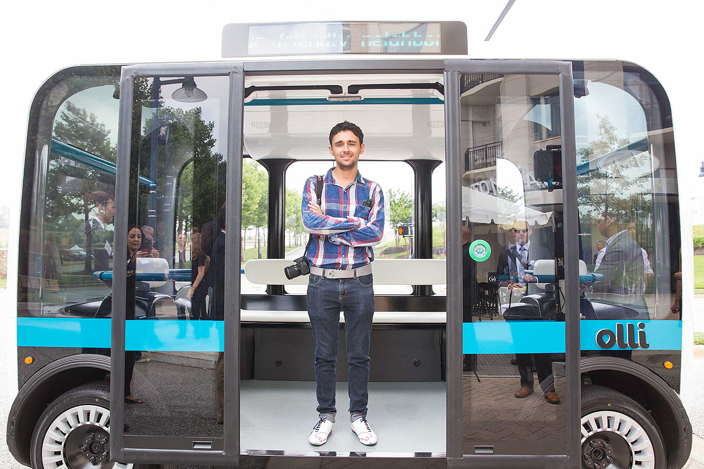 automobile，sightseeing，autonomy，