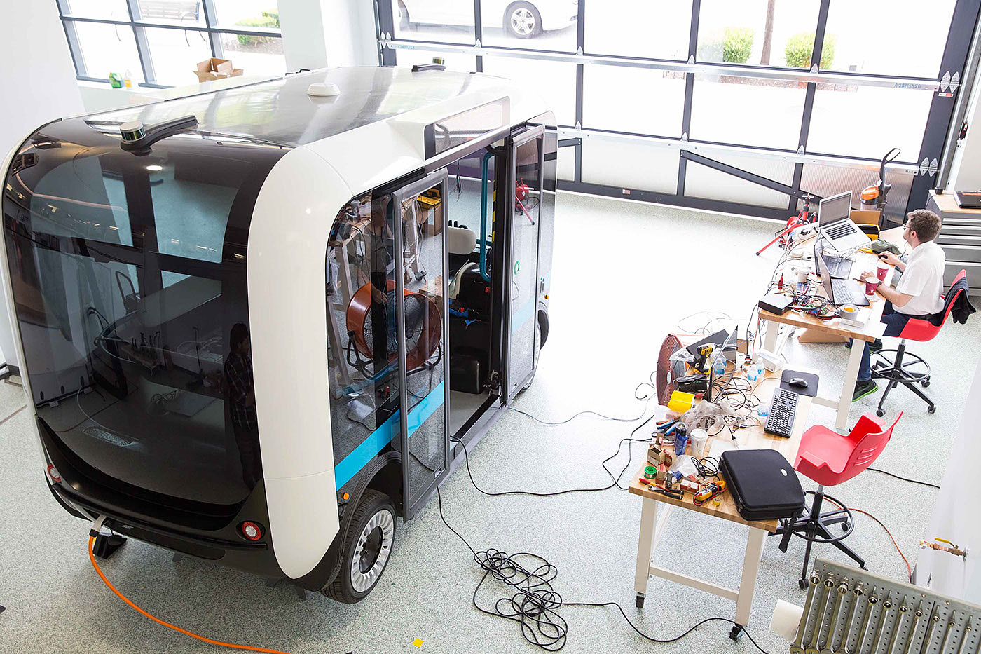 automobile，sightseeing，autonomy，