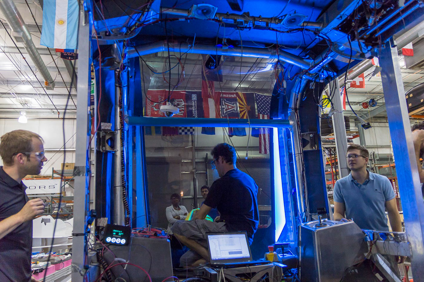 automobile，sightseeing，autonomy，