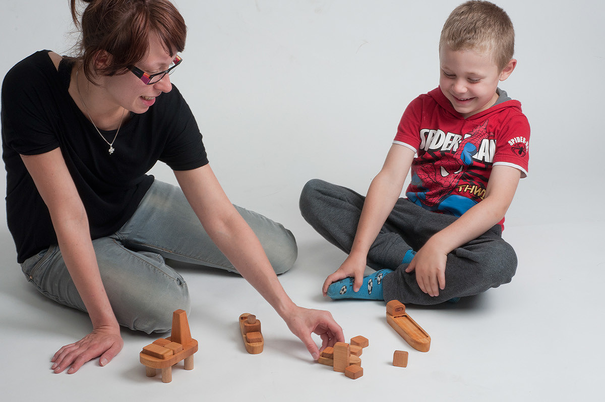 children，Toys，Building blocks，ship，wood，Puzzle，