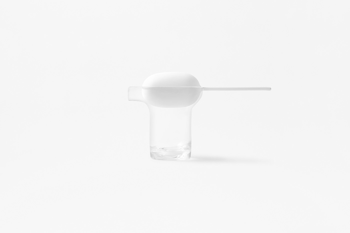 geometry，white，cone，Extrusion type，Soy sauce bottle，Sato Da，Kitchen supplies，Glass，silica gel，No Entry，Seasoning box，Oil pot，kettle，