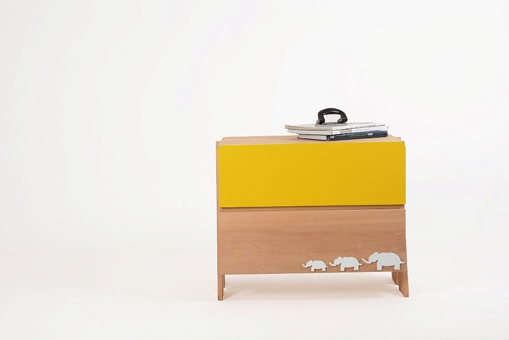 children，furniture，cabinet，Bed，color，animal，wood，