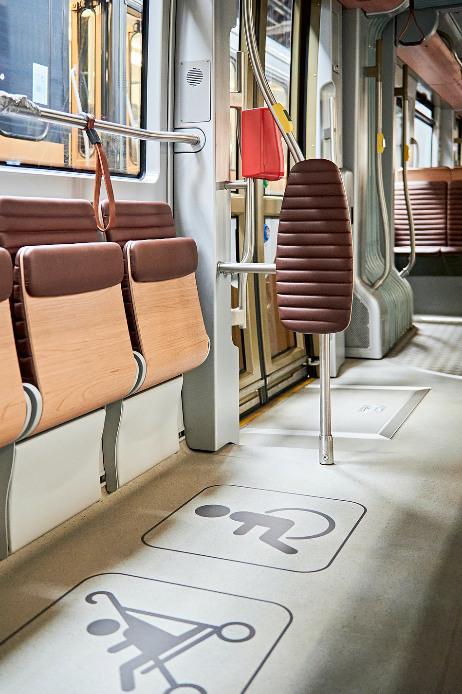 2023 Red Dot Product Design Award，mobility，tram，