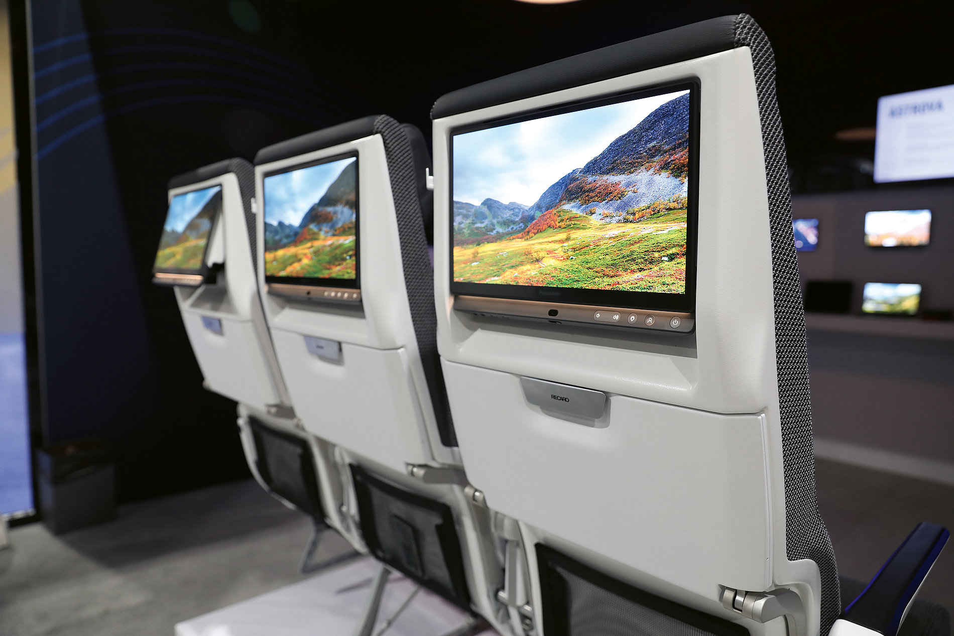 2023 Red Dot Product Design Award，mobility，On-board entertainment seat end solutions，