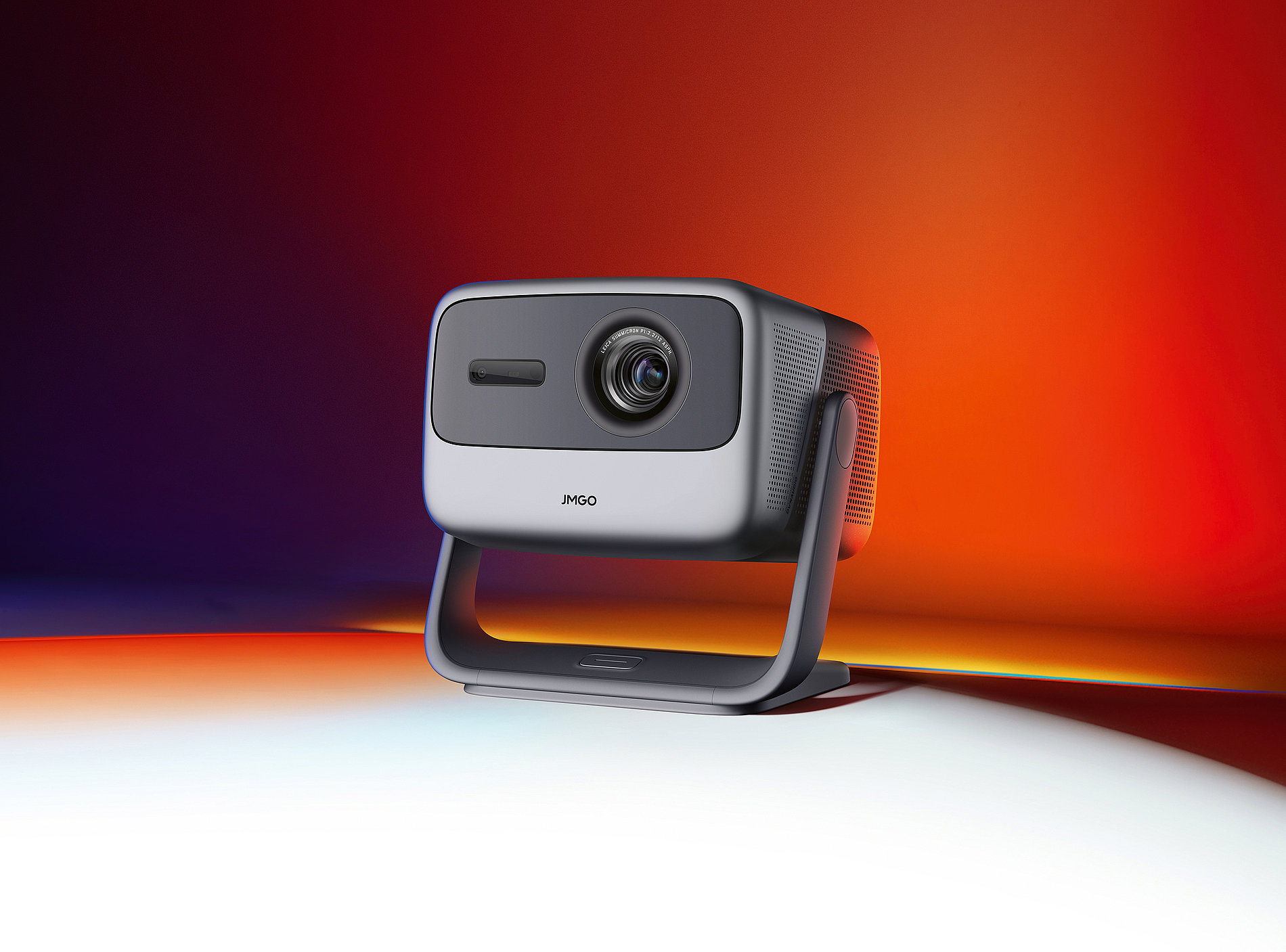 2023 Red Dot Product Design Award，TV and home entertainment，Three-color laser gimbal projector，