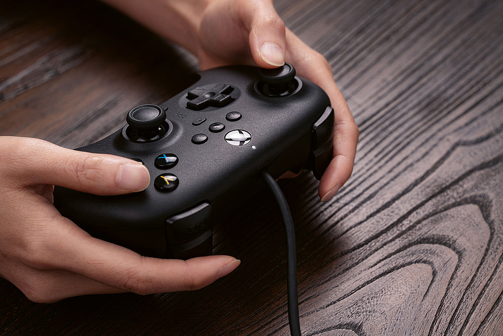 2023 Red Dot Product Design Award，TV and home entertainment，Game controller，