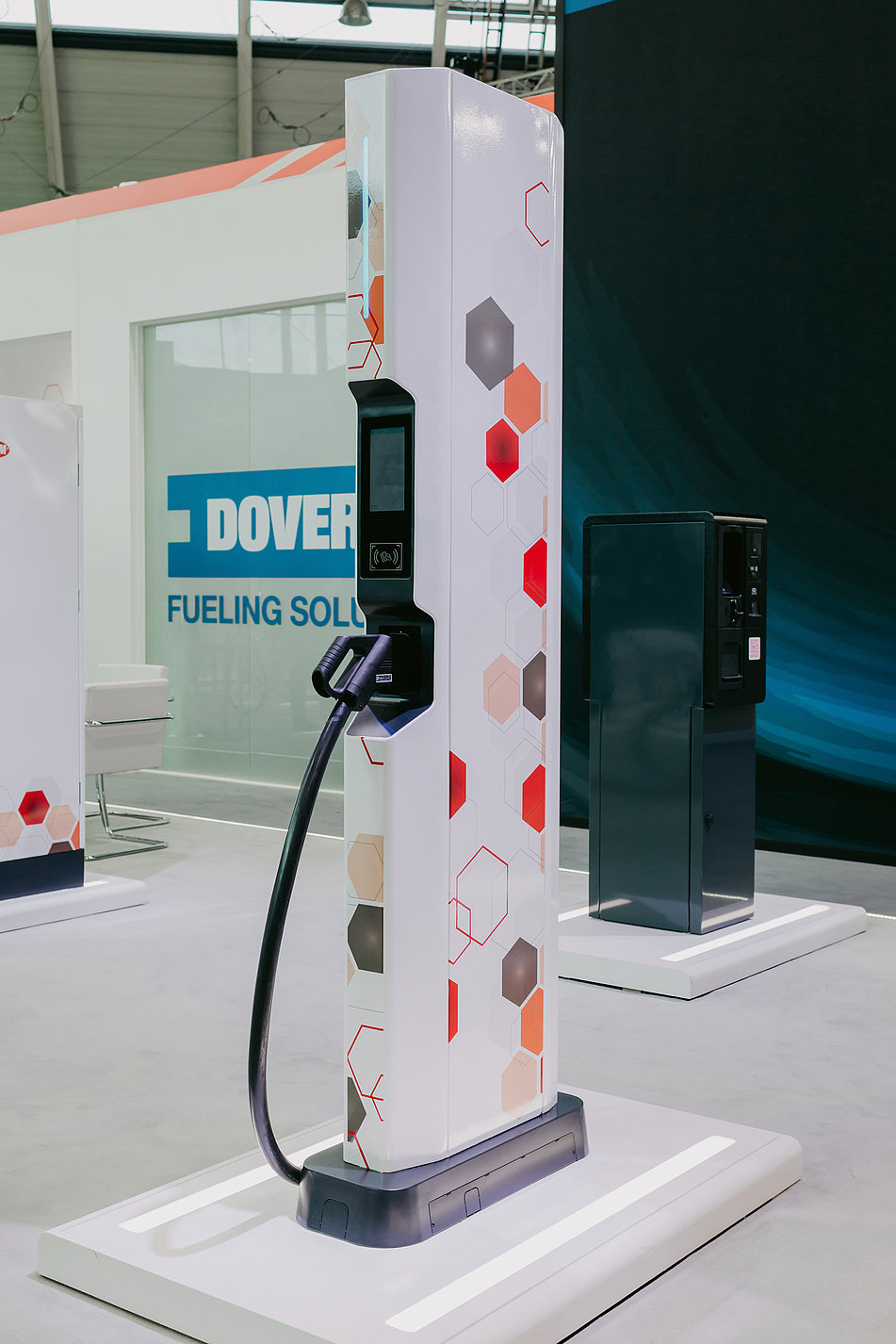 2023 Red Dot Product Design Award，urban design ，Fast charging electric vehicle system，