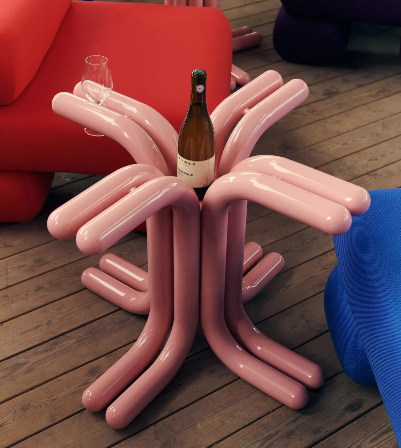 Wine table，stable，furniture design ，dream，