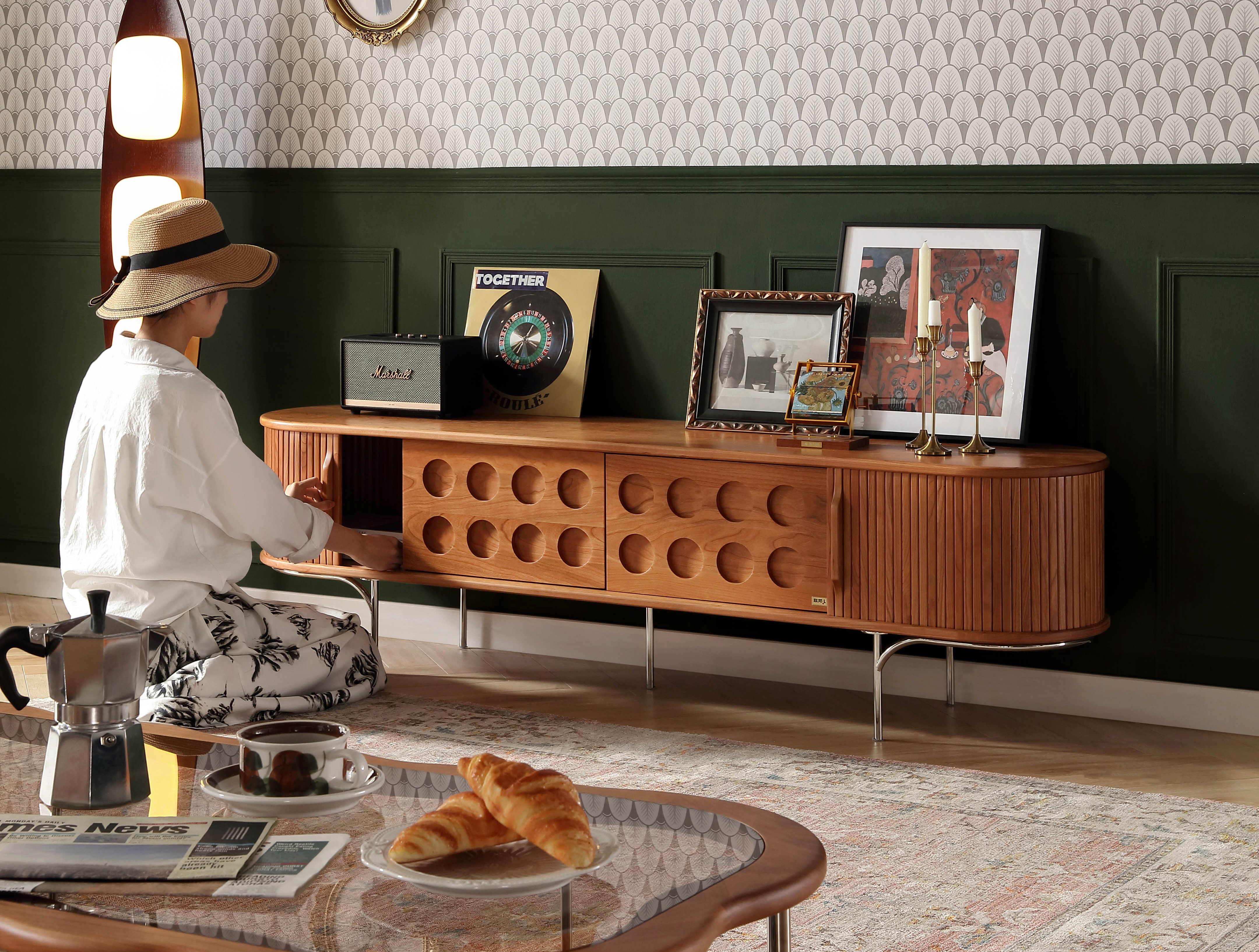 TV Cabinet · Cherry Wood · Sunrise，