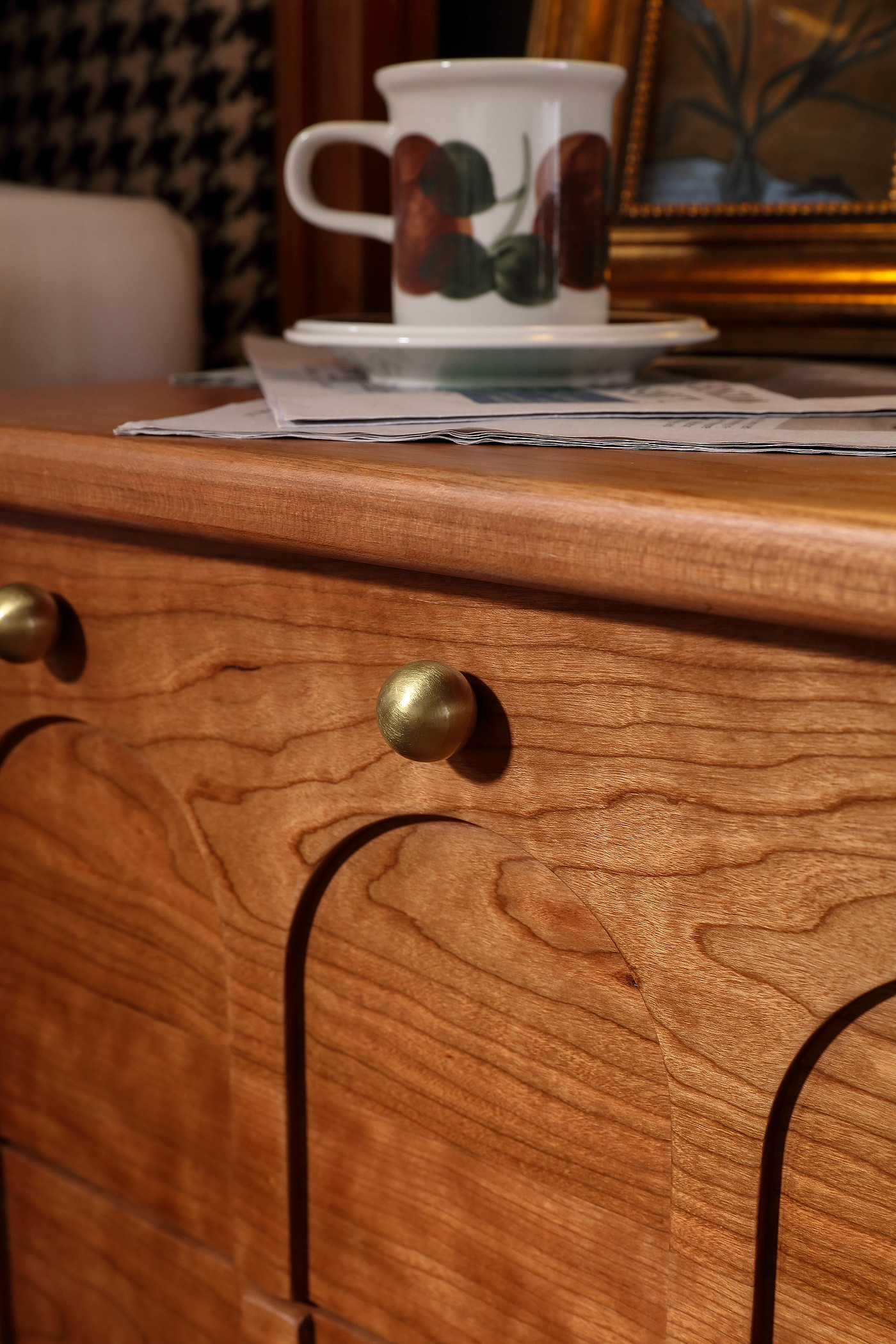 Bedside Cabinet · Castle · Cherry Wood，