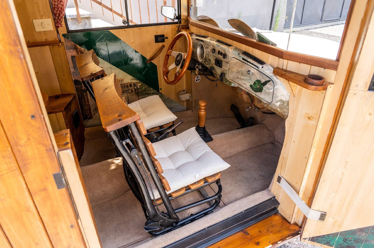 The Beatles，Wooden house，Car transformation，