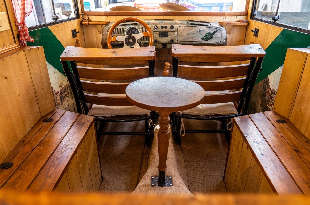 The Beatles，Wooden house，Car transformation，