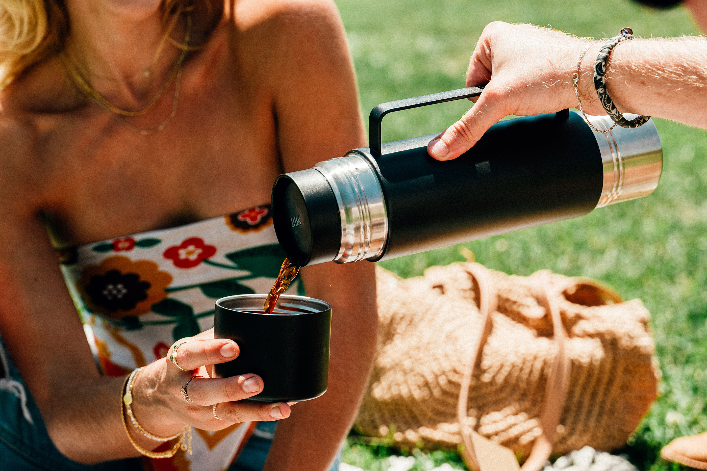 Coffee，Drinks，MIR，cup，Water cup，product design，Design，vacuum cup，