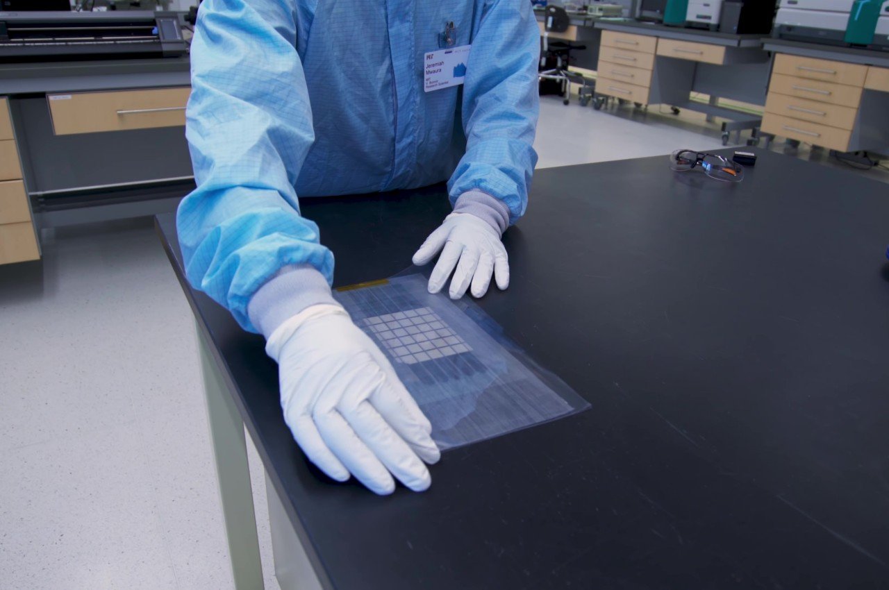 Solar cell，MIT，Portable solar cell，Lightweight design，product design，