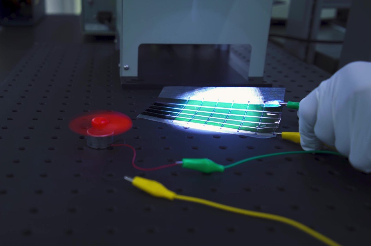 Solar cell，MIT，Portable solar cell，Lightweight design，product design，