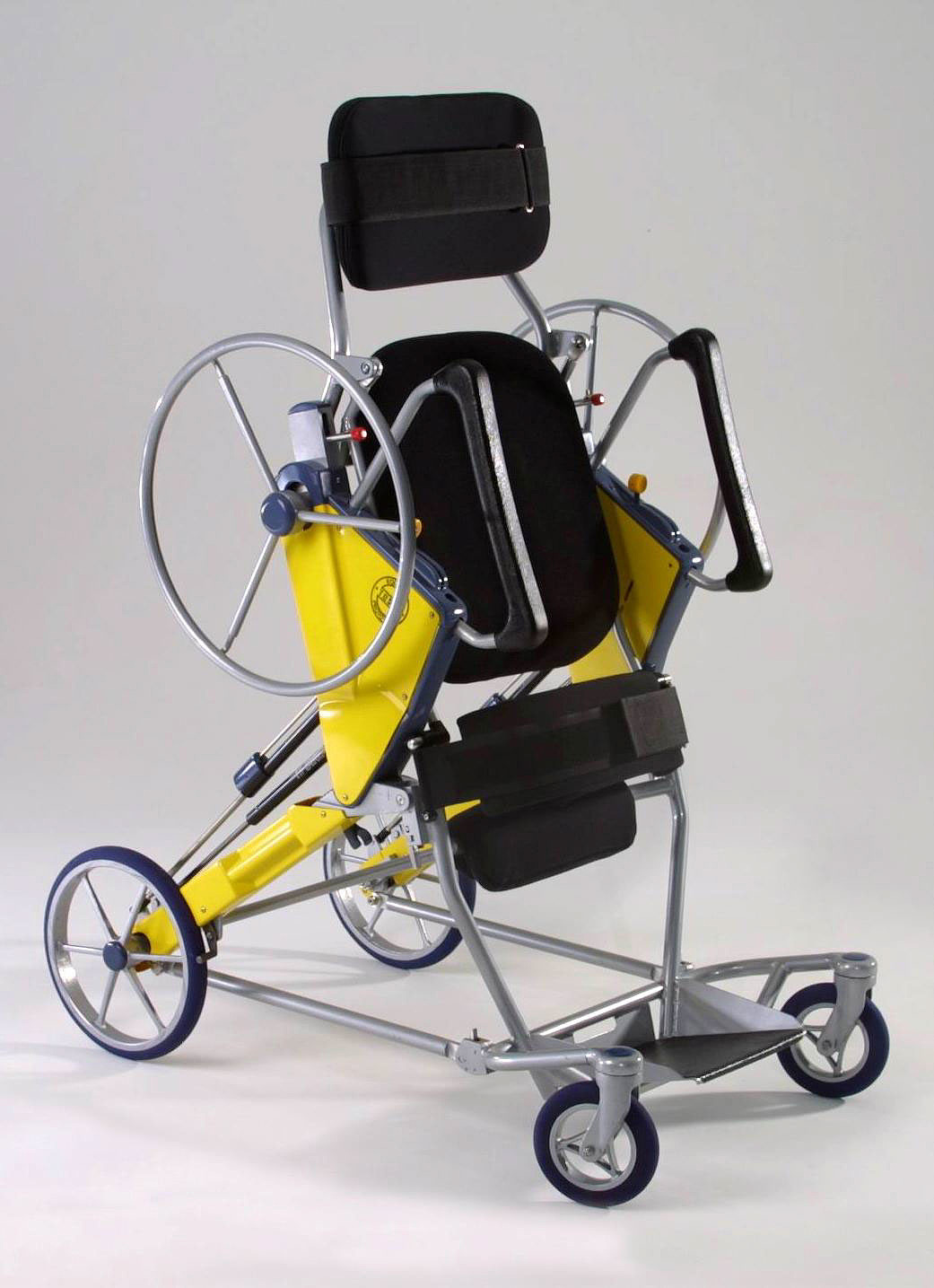 2004if Award，a disability，rollator ，titanium，steel，polyurethane，