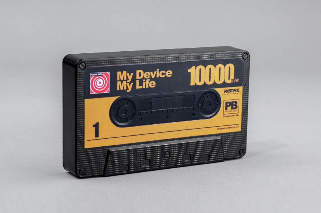 portable battery，magnetic tape，Nostalgia，