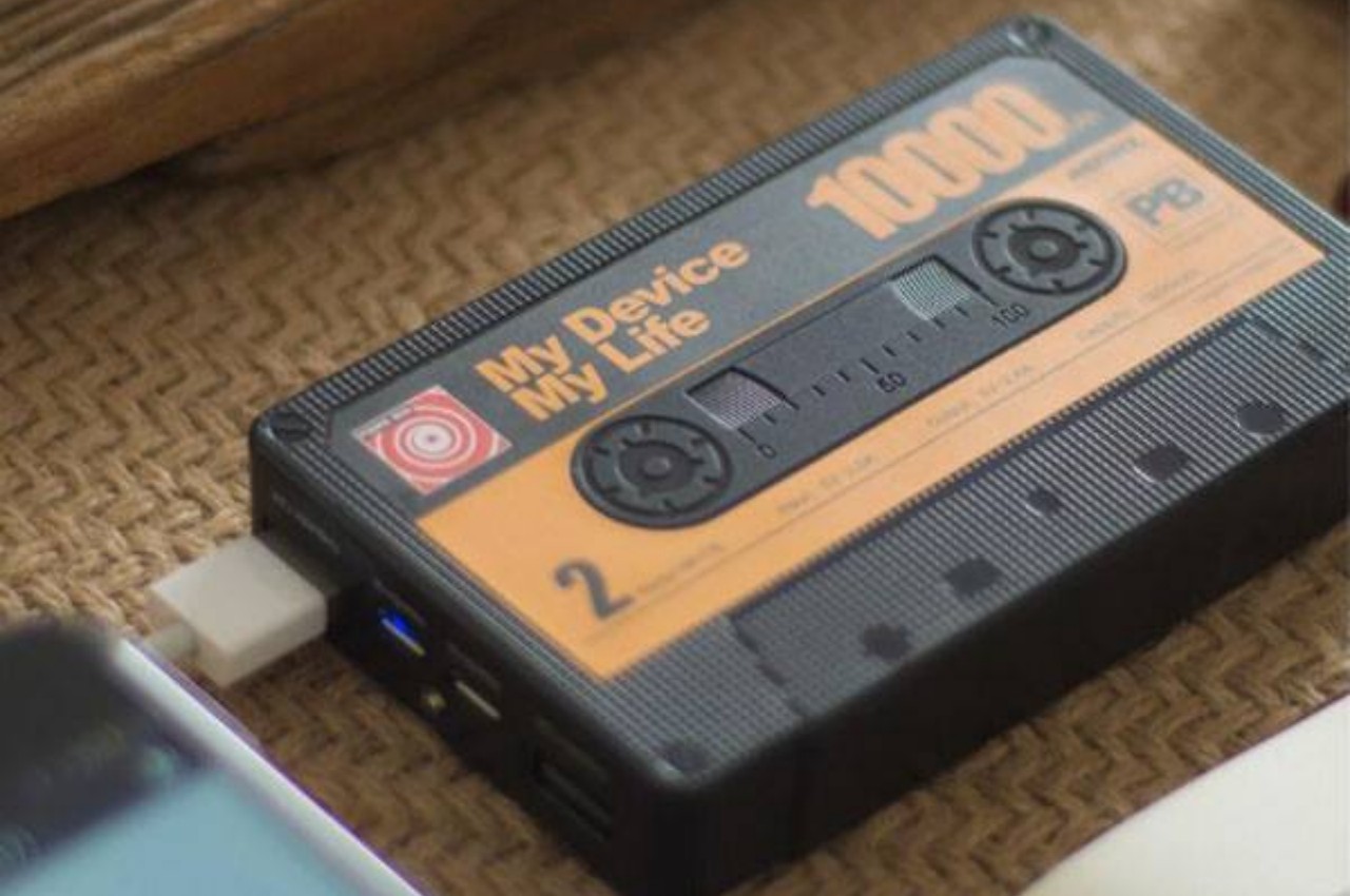 portable battery，magnetic tape，Nostalgia，