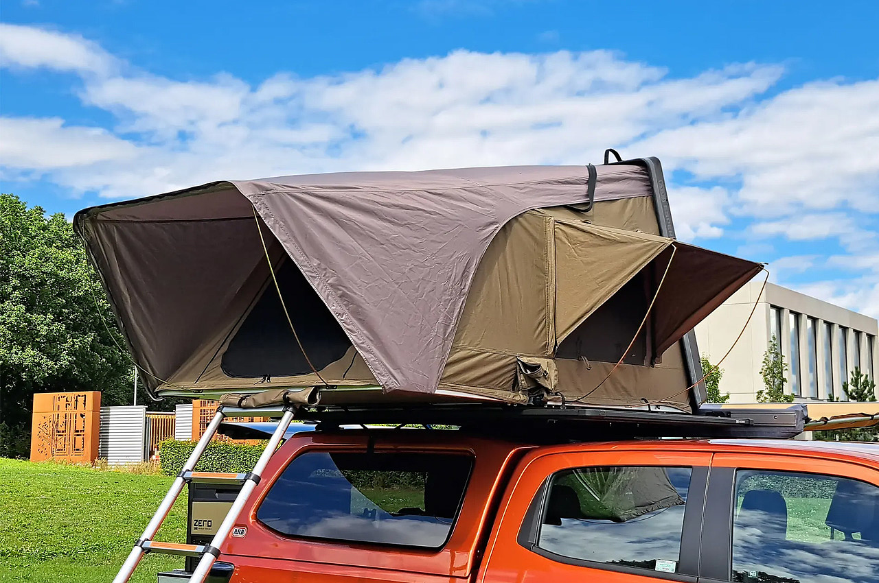 ISUZU D-MAX，露营车，车顶帐篷，