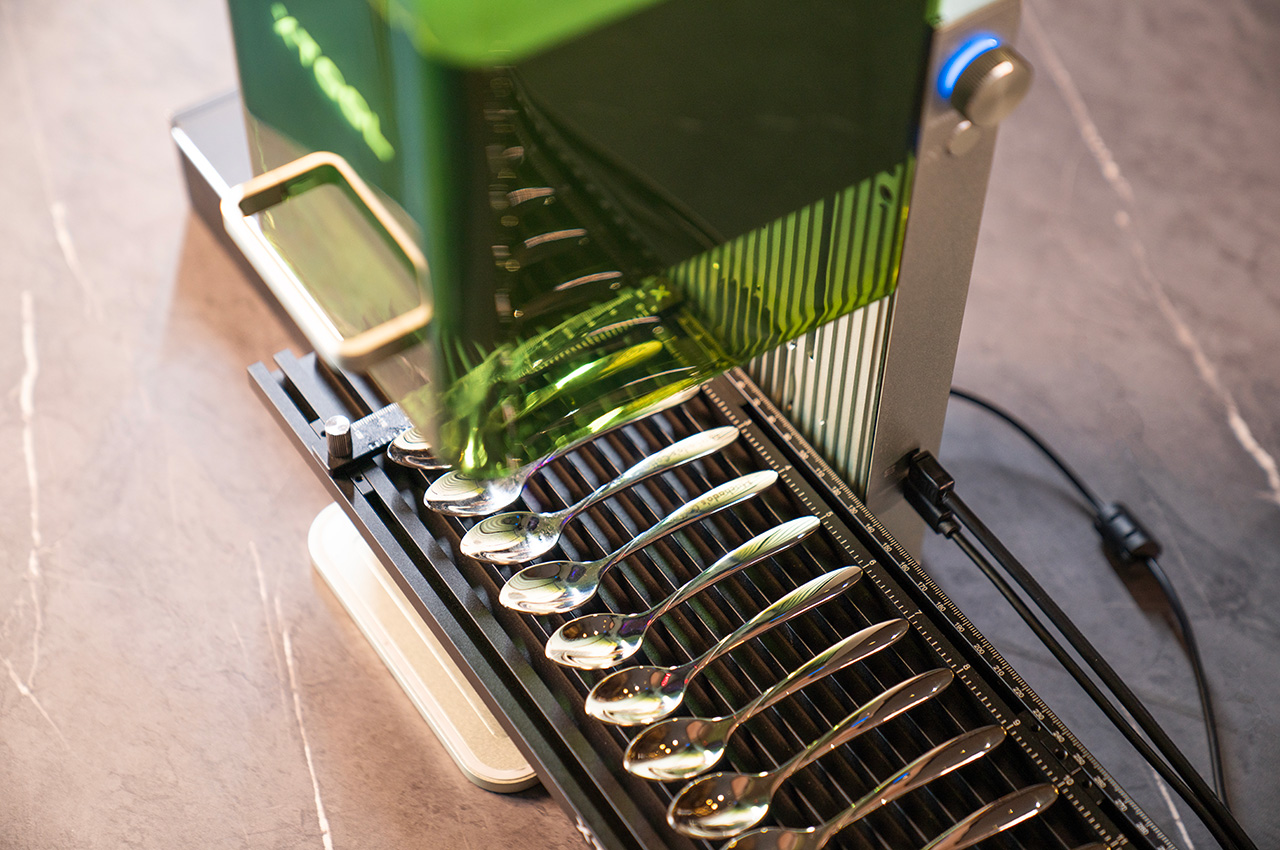 Digital，Electronic equipment，xTool F1，Portable laser engraving machine，